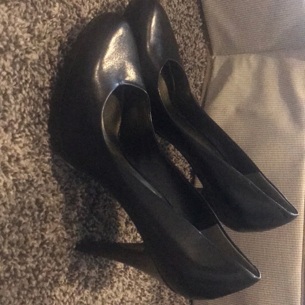 Nine West 2.5 inch black platform heels